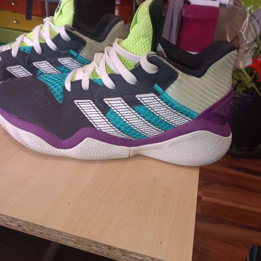 Shoes - Picture 8 of 8